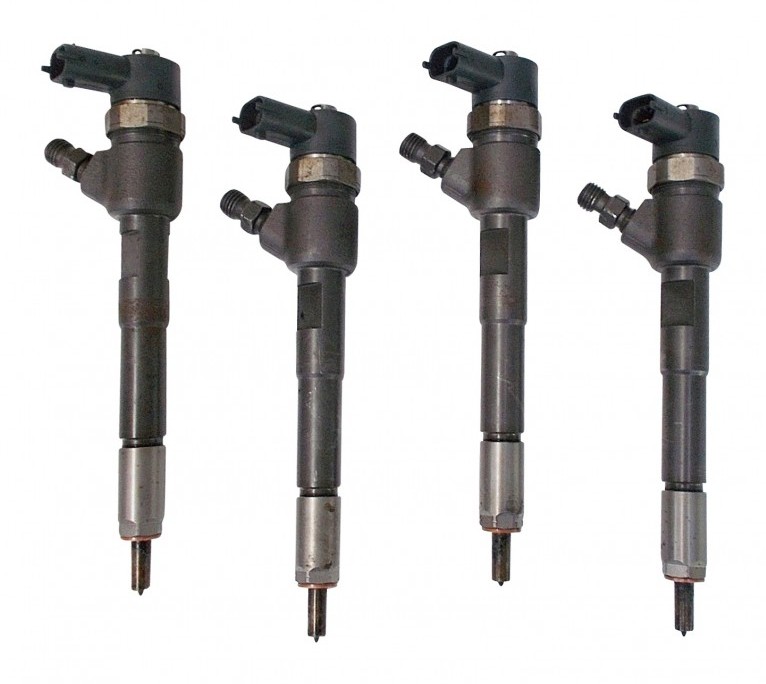 Fiat 500 1.3 D Multijet 57 KW 78 HP set de 4 injectoare utilizate BOSCH 55255406, 54800156